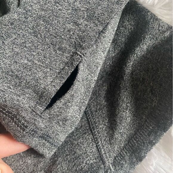 SHAPE Activewear Athletic Gray Long Sleeve Top Size Large - Picture 5 of 8